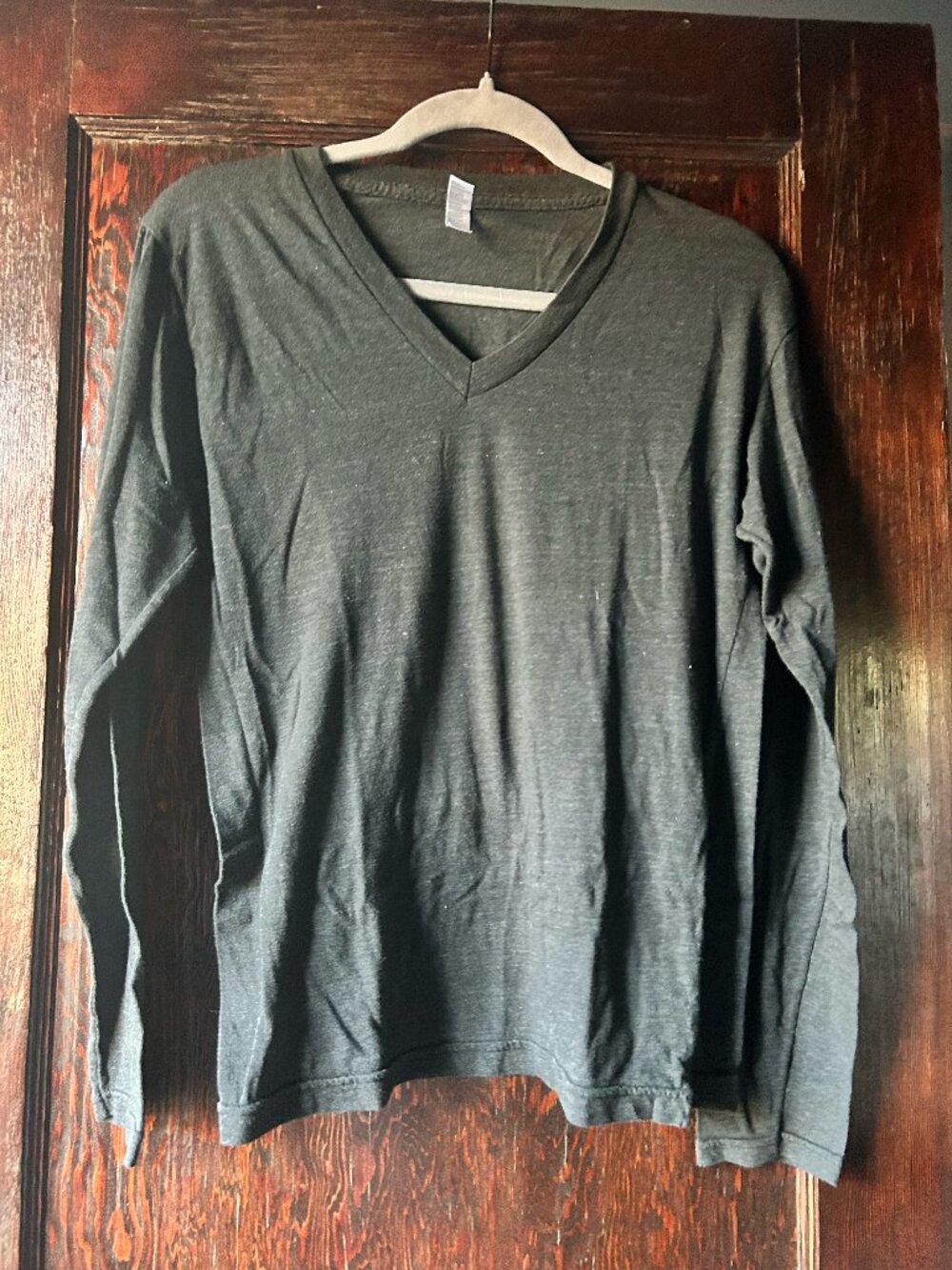 American Apparel Charcoal Grey Long Sleeve V-Neck Size Small — Unisex